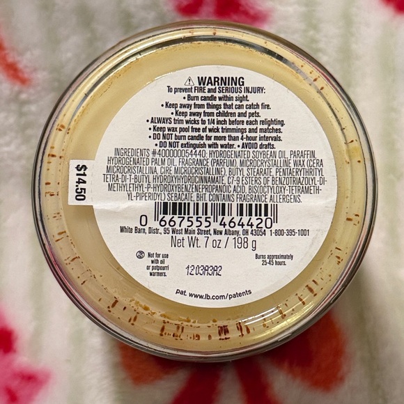 Bath and Body Works Spiced Cranberry Toffee 7 Oz Small Jar Candle NWT - Picture 4 of 4